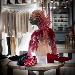 blue-exclusive-quality-shoes-knokke-4737