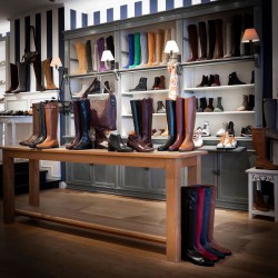 blue-exclusive-quality-shoes-knokke-4744